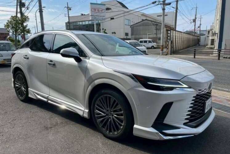 Lexus RX450h+