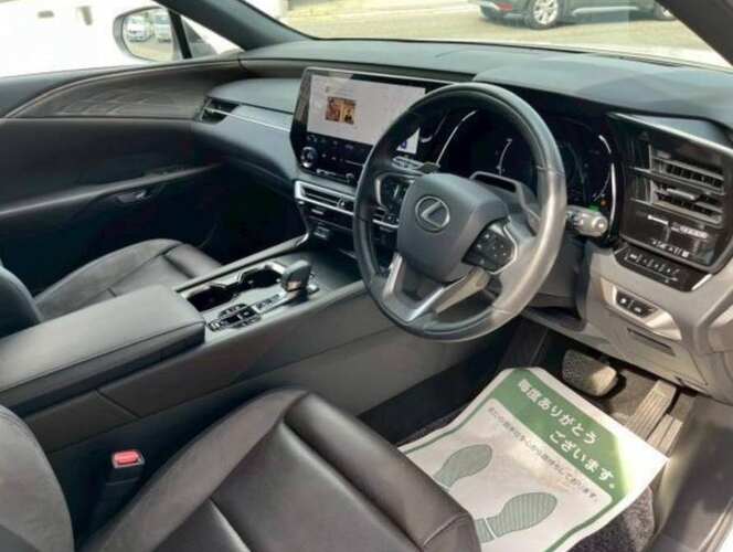 Lexus RX450h+