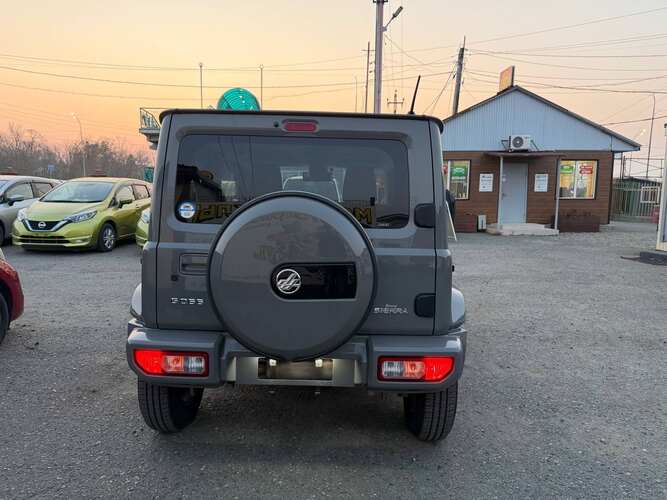 Suzuki Jimny Sierra