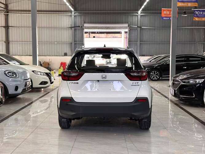 Honda FIT Crosstar