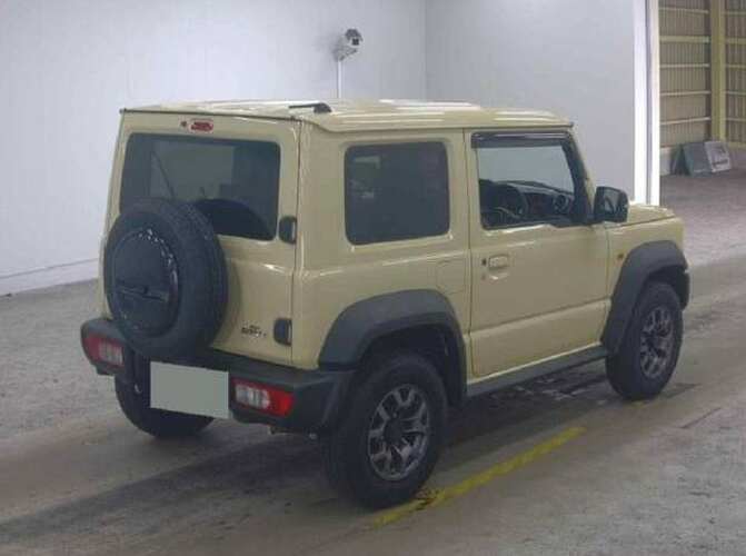 Suzuki Jimmy Sierra