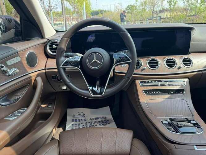 Mercedes E class 260L