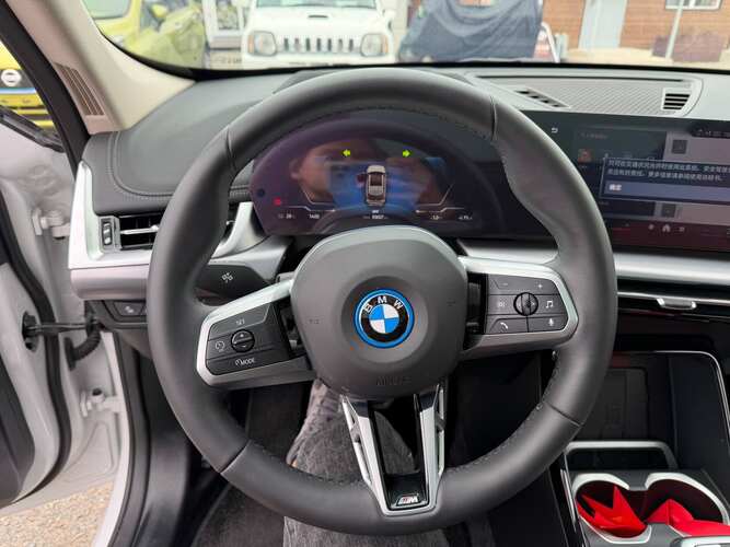 BMW iX1 X-Drive 30L