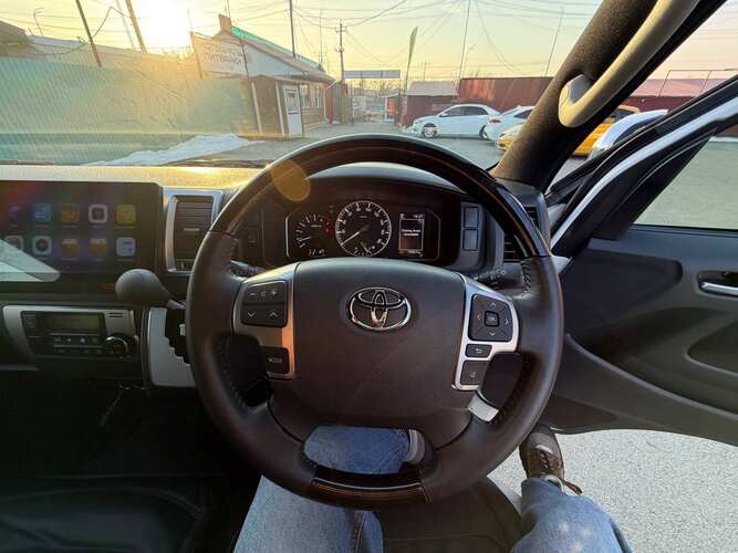 Toyota HIACE super GL
