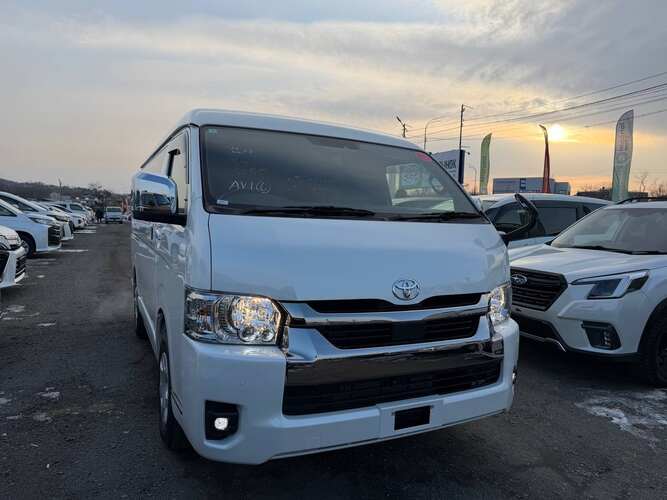 Toyota HIACE Super GL