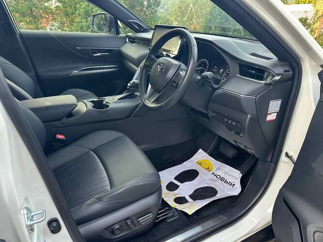 Toyota Harrier Z